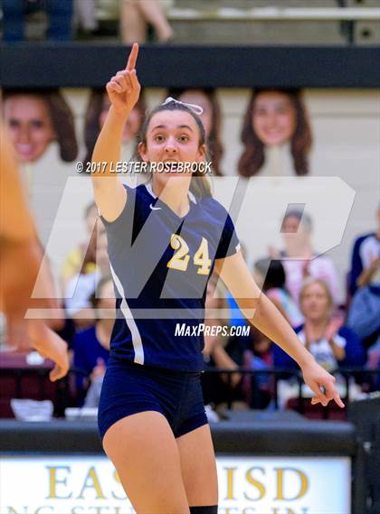 Thumbnail 3 in Poth vs. Marion (UIL 3A Area Playoff) photogallery.
