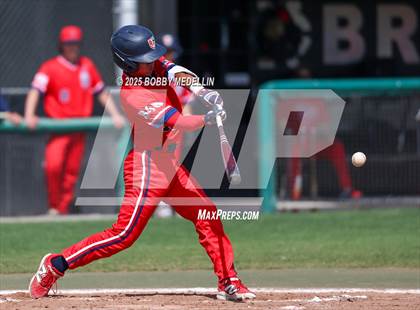 Thumbnail 3 in Kerman vs. Justin Garza photogallery.
