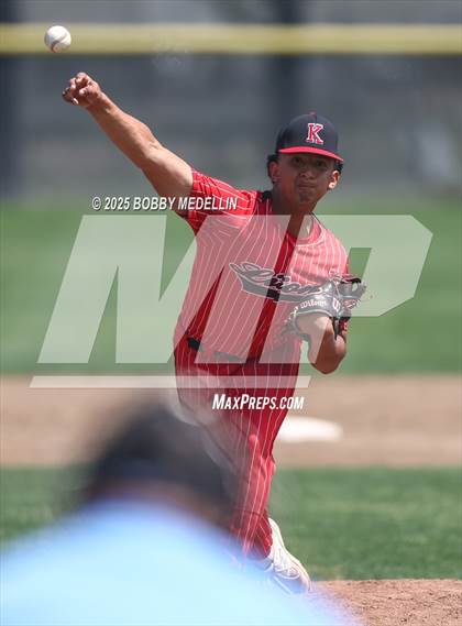 Thumbnail 3 in Kerman vs. Justin Garza photogallery.