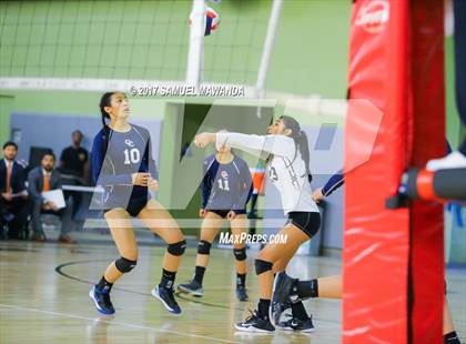 Thumbnail 3 in Sylmar vs. Chatsworth (CIF LACS D1 Final) photogallery.