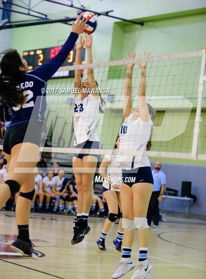 Thumbnail 3 in Sylmar vs. Chatsworth (CIF LACS D1 Final) photogallery.