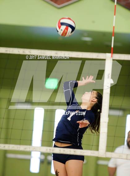 Thumbnail 3 in Sylmar vs. Chatsworth (CIF LACS D1 Final) photogallery.