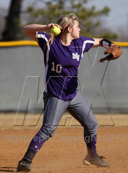 Thumbnail 1 in Mt. Vernon vs Pine Tree photogallery.