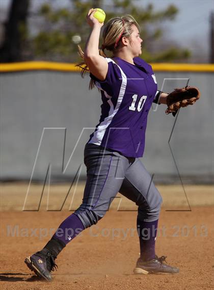 Thumbnail 2 in Mt. Vernon vs Pine Tree photogallery.