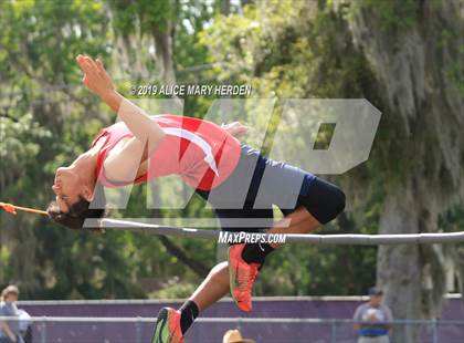 Thumbnail 2 in Hernando Kiwanis Track and Field Invitational photogallery.