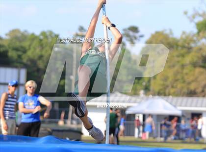 Thumbnail 3 in Hernando Kiwanis Track and Field Invitational photogallery.