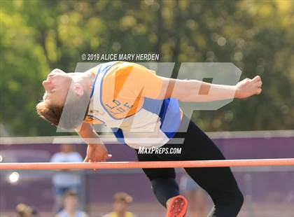 Thumbnail 1 in Hernando Kiwanis Track and Field Invitational photogallery.