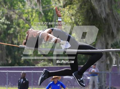 Thumbnail 2 in Hernando Kiwanis Track and Field Invitational photogallery.