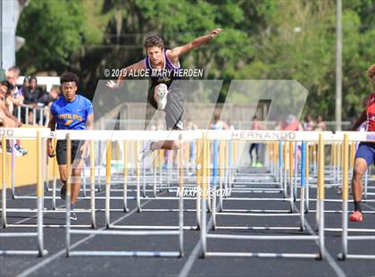 Thumbnail 3 in Hernando Kiwanis Track and Field Invitational photogallery.