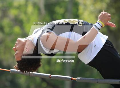 Thumbnail 3 in Hernando Kiwanis Track and Field Invitational photogallery.