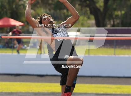 Thumbnail 2 in Hernando Kiwanis Track and Field Invitational photogallery.