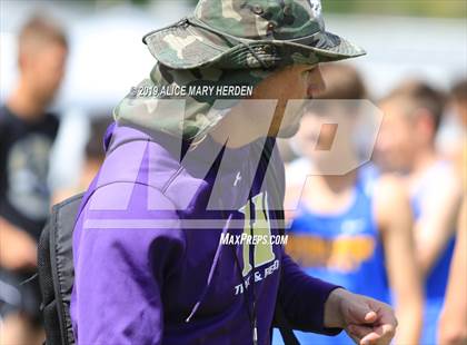 Thumbnail 1 in Hernando Kiwanis Track and Field Invitational photogallery.