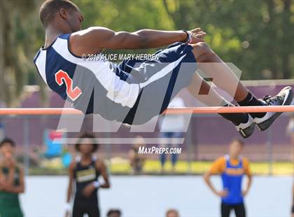 Thumbnail 3 in Hernando Kiwanis Track and Field Invitational photogallery.