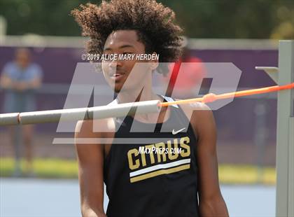 Thumbnail 2 in Hernando Kiwanis Track and Field Invitational photogallery.