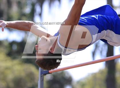 Thumbnail 1 in Hernando Kiwanis Track and Field Invitational photogallery.