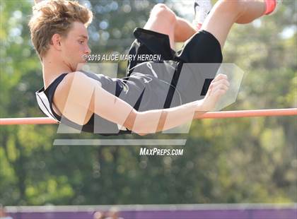 Thumbnail 1 in Hernando Kiwanis Track and Field Invitational photogallery.