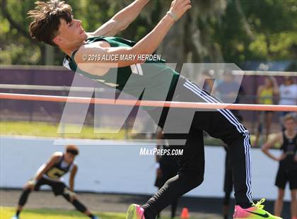 Thumbnail 2 in Hernando Kiwanis Track and Field Invitational photogallery.