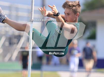 Thumbnail 1 in Hernando Kiwanis Track and Field Invitational photogallery.