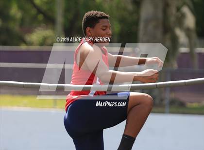 Thumbnail 1 in Hernando Kiwanis Track and Field Invitational photogallery.