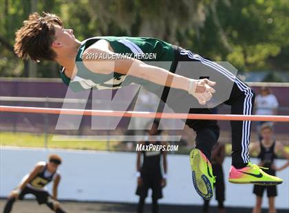 Thumbnail 3 in Hernando Kiwanis Track and Field Invitational photogallery.