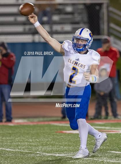 Thumbnail 1 in Westlake vs Schertz Clemens (UIL 6A D2 Region IV Bi-District Playoff) photogallery.
