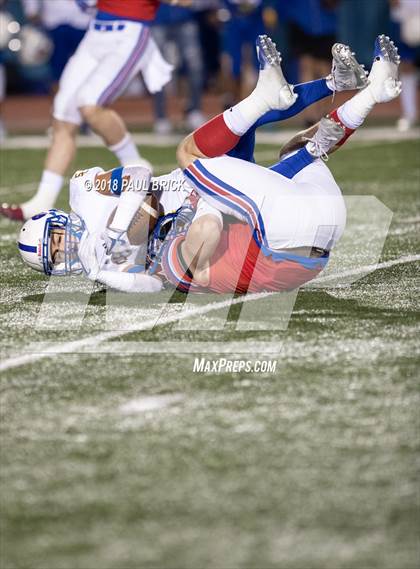 Thumbnail 2 in Westlake vs Schertz Clemens (UIL 6A D2 Region IV Bi-District Playoff) photogallery.