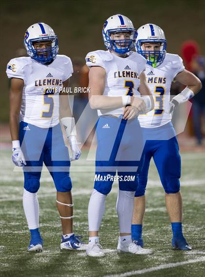 Thumbnail 3 in Westlake vs Schertz Clemens (UIL 6A D2 Region IV Bi-District Playoff) photogallery.