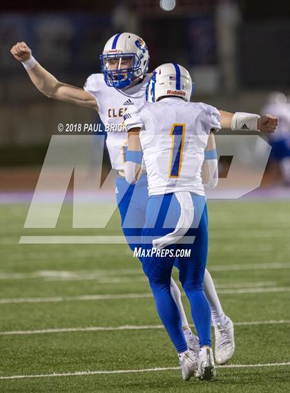 Thumbnail 2 in Westlake vs Schertz Clemens (UIL 6A D2 Region IV Bi-District Playoff) photogallery.