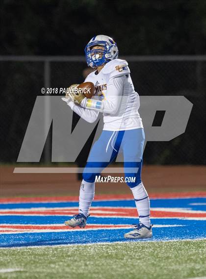 Thumbnail 2 in Westlake vs Schertz Clemens (UIL 6A D2 Region IV Bi-District Playoff) photogallery.