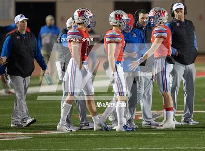 Thumbnail 1 in Westlake vs Schertz Clemens (UIL 6A D2 Region IV Bi-District Playoff) photogallery.