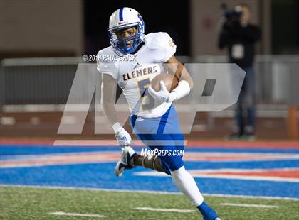 Thumbnail 2 in Westlake vs Schertz Clemens (UIL 6A D2 Region IV Bi-District Playoff) photogallery.
