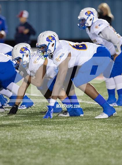 Thumbnail 2 in Westlake vs Schertz Clemens (UIL 6A D2 Region IV Bi-District Playoff) photogallery.