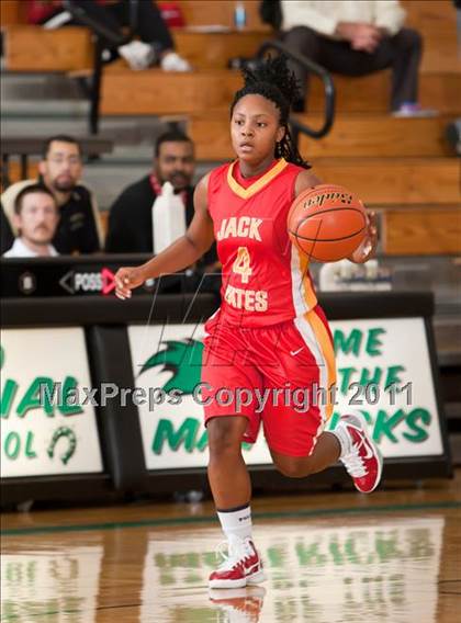 Thumbnail 2 in Yates vs Madison (McDonald's Texas Invitational) photogallery.