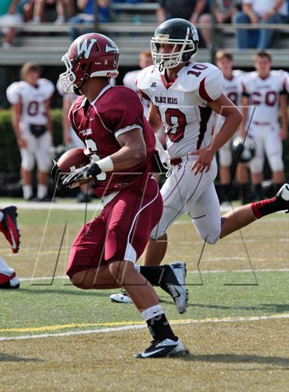 Thumbnail 2 in Harlan County @ Morristown-Hamblen West photogallery.