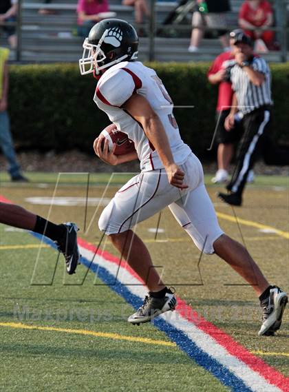 Thumbnail 2 in Harlan County @ Morristown-Hamblen West photogallery.