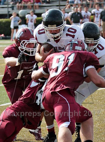 Thumbnail 1 in Harlan County @ Morristown-Hamblen West photogallery.