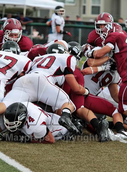Thumbnail 2 in Harlan County @ Morristown-Hamblen West photogallery.