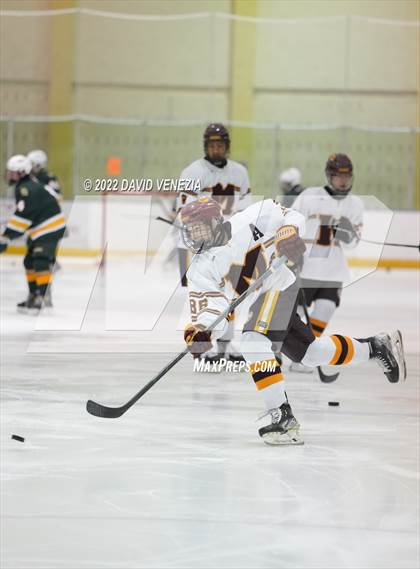 Thumbnail 1 in Madison @ Morris knolls photogallery.