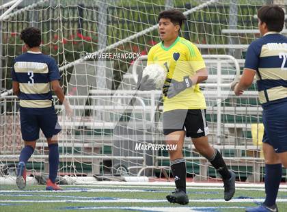 Thumbnail 3 in Alexander vs. Del Rio (UIL 6A Regional Quarterfinal) photogallery.