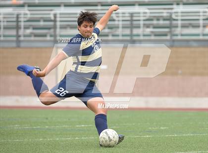 Thumbnail 3 in Alexander vs. Del Rio (UIL 6A Regional Quarterfinal) photogallery.