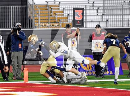 Thumbnail 3 in Central Catholic @ Mater Dei Catholic (CIF State DIV 2AA Championship) photogallery.