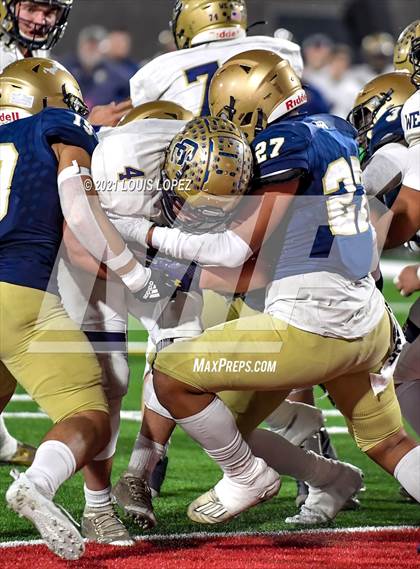 Thumbnail 3 in Central Catholic @ Mater Dei Catholic (CIF State DIV 2AA Championship) photogallery.