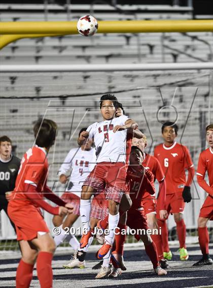 Thumbnail 2 in Lee [Robert E.] vs Memorial (Smithson Valley Tournament) photogallery.