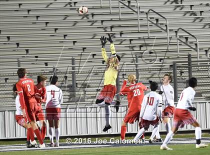 Thumbnail 2 in Lee [Robert E.] vs Memorial (Smithson Valley Tournament) photogallery.
