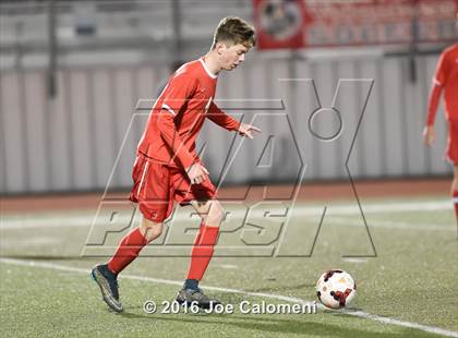Thumbnail 3 in Lee [Robert E.] vs Memorial (Smithson Valley Tournament) photogallery.