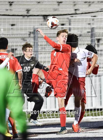 Thumbnail 3 in Lee [Robert E.] vs Memorial (Smithson Valley Tournament) photogallery.