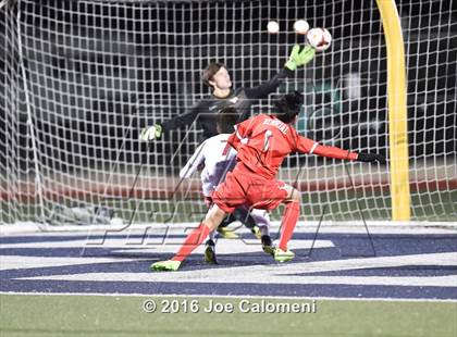Thumbnail 1 in Lee [Robert E.] vs Memorial (Smithson Valley Tournament) photogallery.