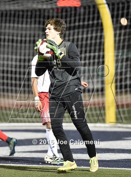 Thumbnail 2 in Lee [Robert E.] vs Memorial (Smithson Valley Tournament) photogallery.