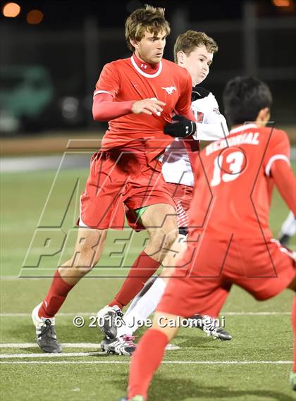 Thumbnail 1 in Lee [Robert E.] vs Memorial (Smithson Valley Tournament) photogallery.