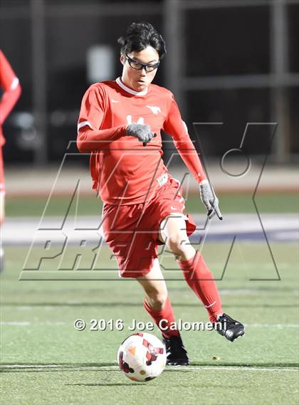 Thumbnail 1 in Lee [Robert E.] vs Memorial (Smithson Valley Tournament) photogallery.